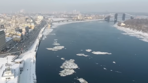 Лід на Дніпрі. Скріншот відео