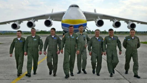 Ан-225 "Мрія" приземлився в Україні