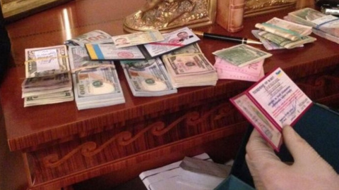 У агента НАБУ Сікорської провели обшук у справі про пропозицію хабара іншим агентом чиновниці міграційної служби. Фото: pravda.com.ua
