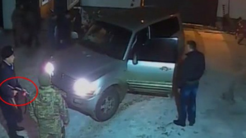 Опубліковано відео п'яних військових, що штурмували базу ВМС в Одесі
