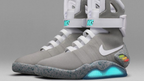 Nike зробив кросівки з автошнурівкою з фільму "Назад у майбутнє-2" 