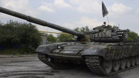 Військові показали руйнування в Мар'їнці