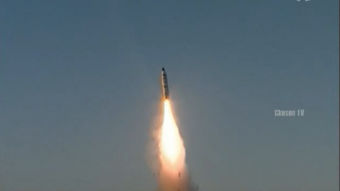 Відео запуску Північною Кореєю балістичної ракети у бік Японії