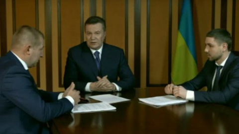 ​Адвокат екс-беркутівців показав відео з Януковичем