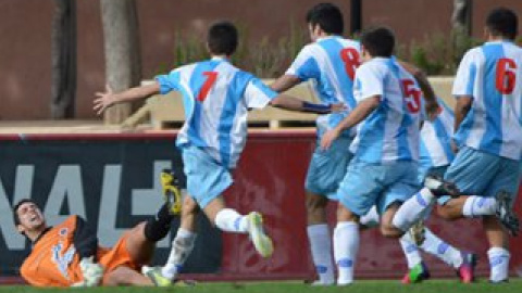 Бартоломе Барсело пробил через себя в падении, и попал в ворота. Фото: futbolbalear.es