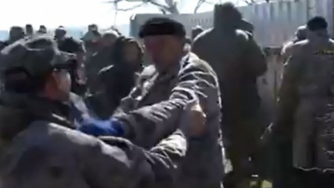 "Правий сектор" і "Самооборона" побилися з охоронцями незаконного будівництва в Одесі