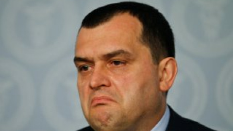 От Януковича вновь потребовали отставки Захарченко.