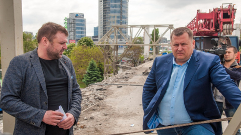 Скандальний міст в Дніпрі. Заступнику Філатова вказали, що терміни капремонту Центрального мосту знову зірвано