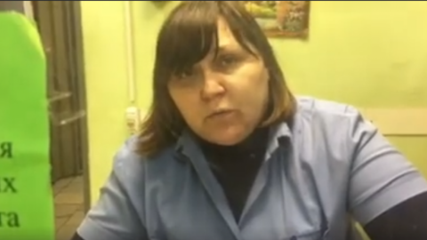Журналістка знайшла спосіб змусити касирку метро продати 4 жетона замість 2
