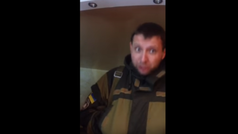 Озброєний Парасюк виламував двері в номер журналіста і погрожував розправою