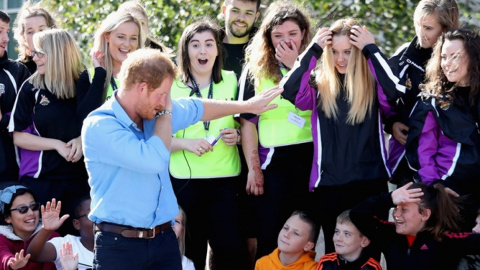 Принц Гаррі приїхав підтримати спорт серед університетської молоді. Фото: @KensingtonRoyal