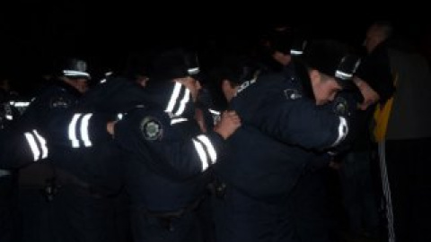 Около 50-ти милиционеров были брошены на штурмом участников евромайдана.