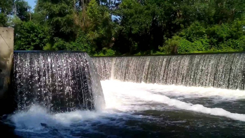 Видео дня: киевский водопад