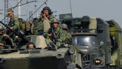 Российская армия взяла под контроль Новоазовск