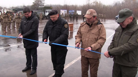 Міст відкривав Олександр Турчинов. Скріншот: youtube.com @ВТУ 