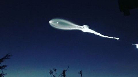 Удивительно прекрасную Falcon 9 заснял на фото даже Орландо Блум. Фото: instagram.com/orlandobloom