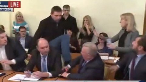 Парасюк ногою вдарив заступника начальника управління СБУ Пісного
