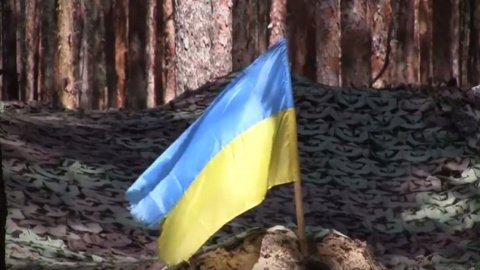 Українські військові відпрацьовують мобільність. Скріншот відео 