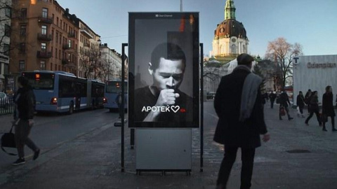 У Стокгольмі встановили "кашляючі" від сигаретного диму білборди