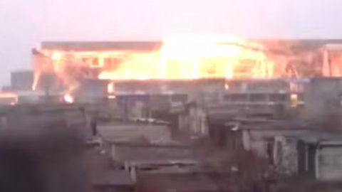 Українські ЗМІ розповсюдили відео вибуху в аеропорту Донецька, яке виявилося торішнім