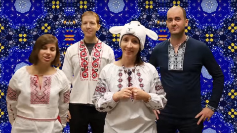 Колядки від дипломатів. Скріншот відео