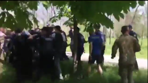 У Херсоні націоналісти влаштували бійку з мітингувальниками на 1 травня