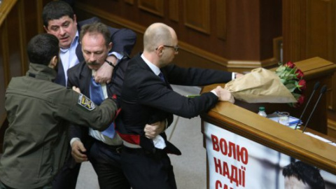 Депутат, що напав на Яценюка, вважає виправданим свій вчинок