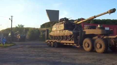 Под Славянск везут украинскую тяжелую военную технику