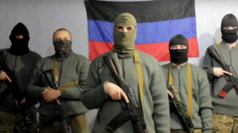 Справжній "Азов" тролить творців фейкових роликів із погрозами голландцям
