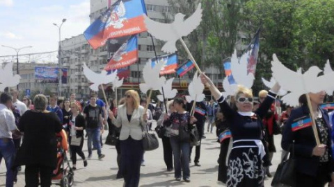​Два роки після "референдуму": мешканці Донецька розповіли, як їм живеться в окупації