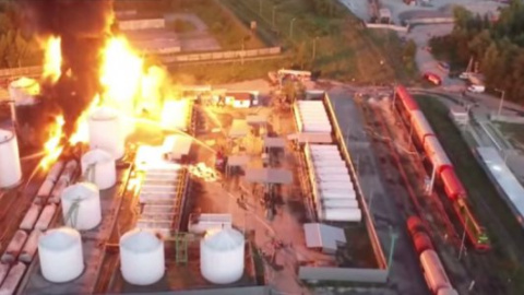 Пожежу на нафтобазі у Василькові показали з висоти пташиного польоту
