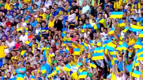 ​Українські вболівальники душевно заспівали гімн на Євро-2016