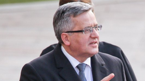 У Польщі невідомий намагався напасти на Коморовського