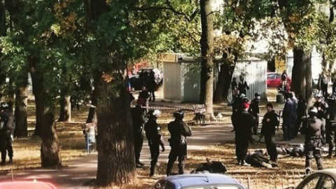 У Києві біля станції метро "Житомирська" сталася перестрілка за участю 20 осіб