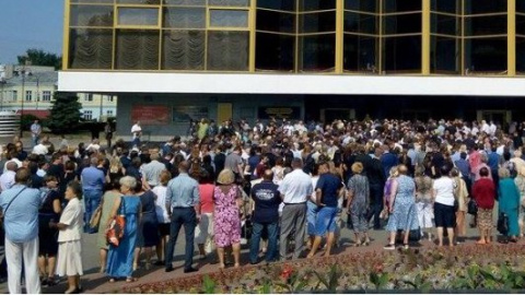 Близько 3 тис. людей прийшли попрощатися з Єремеєвим в Луцьку