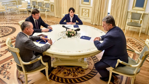 Порошенко провел встречу с Луценко, Грицаком и Деканоидзе. Фото: facebook.com/petroporoshenko