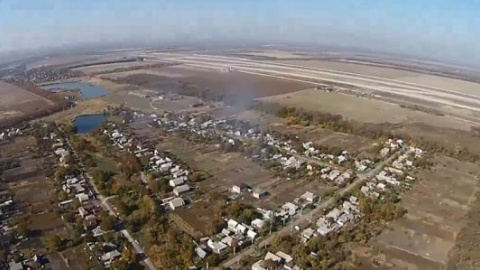 Район донецкого аэропорта сняли с высоты птичьего полета