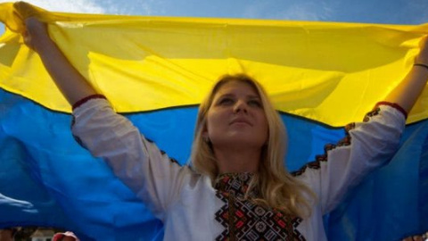 "Карпати" попросили вболівальників прийти на матч із "Шахтарем" у вишиванці