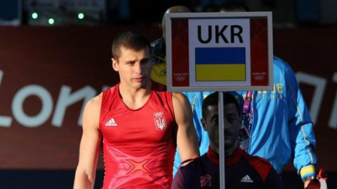 Український боксер Гвоздик жорстко нокаутував француза Мохаммеді