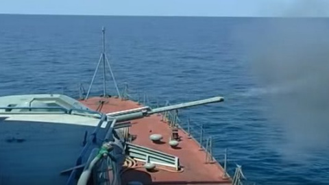 Російські військові показали відео артилерійських стрільб в Чорному морі