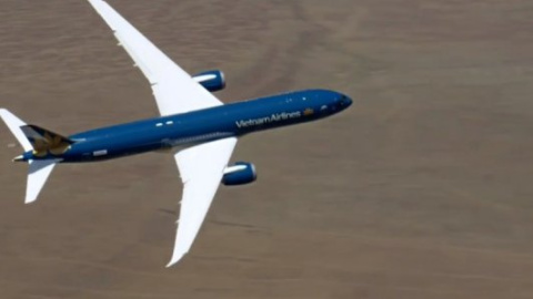 ​Пілоти Dreamliner показали моторошне відео вертикального зльоту лайнера