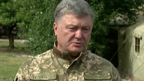 Порошенко підкреслив необхідність зберегти проведення АТО. Скріншот відео youtube.com/watch?v=yPZQ733hRI8