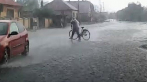На Закарпаття з Угорщини насувається гроза. Фото: mukachevo.net