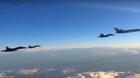 ​У мережі з'явилося відео виведення першої групи російських літаків в Сирії