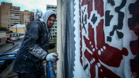У Мінську британсько-австралійський художник створив аналог київського мурала