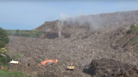 На звалищі у Львівській області призупинили роботи через загрозу чергового обвалу