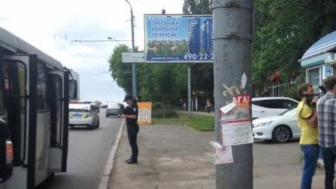У маршрутці №455 в Києві стався вибух. Фото: facebook.com/KyivOperativ