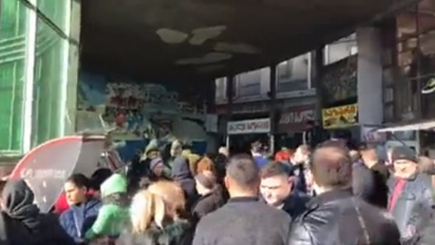 У Тбілісі на голови пасажирам обвалилася стеля метро: 11 постраждалих