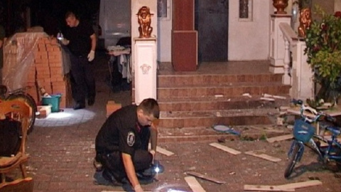 На території приватного будинку в Бортничах стався вибух. Фото: kyiv.npu.gov.ua