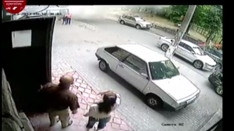 Опубліковано відео вибуху автомобіля в Києві